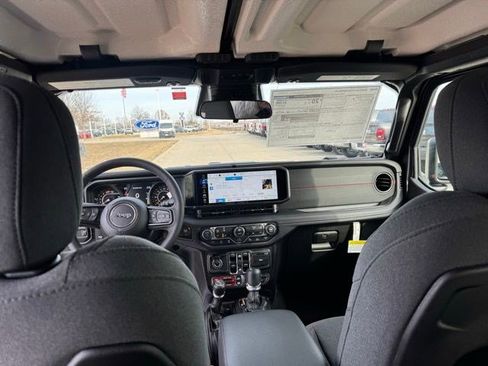 New 2026 Jeep Wrangler Unlimited Rubicon w/ Safety Group AWD/4WD image 30