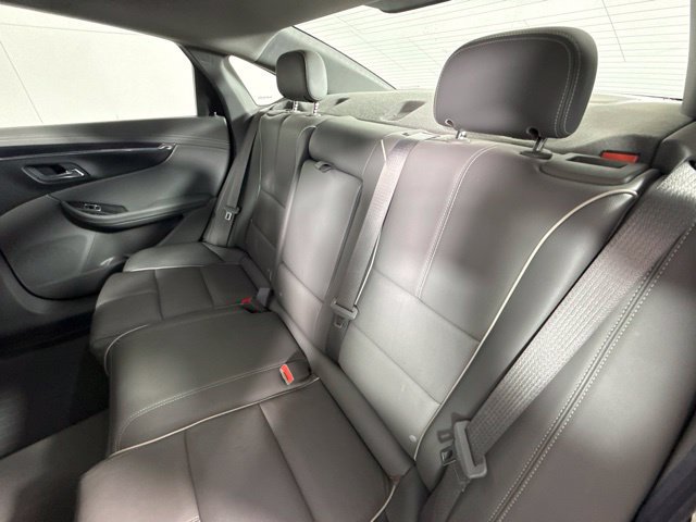 Used 2015 Chevrolet Impala LTZ FWD image 30