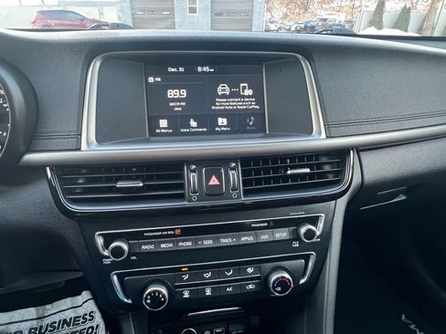 Used 2018 Kia Optima LX w/ 17" Alloy Wheels Package image 16