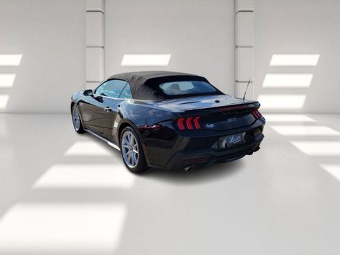Used 2024 Ford Mustang GT Premium image 5