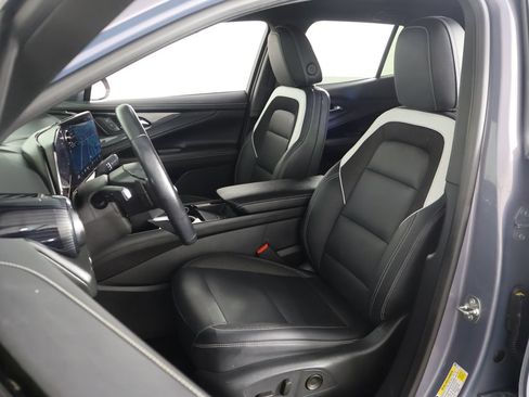 Used 2024 Chevrolet Blazer EV LT AWD/4WD image 28