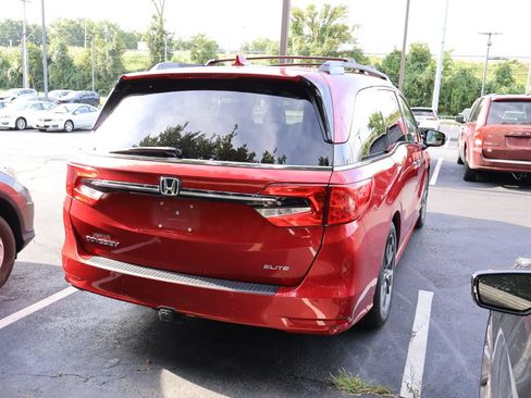 Used 2022 Honda Odyssey Elite image 7
