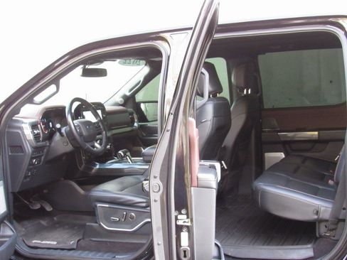 Used 2022 Ford F150 Lariat w/ Equipment Group 502A High image 15