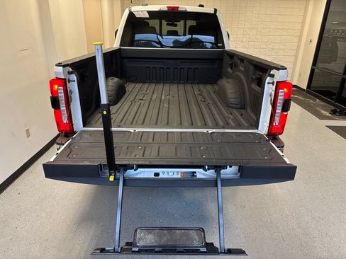 Used 2023 Ford F350 Lariat w/ Lariat Ultimate Package AWD/4WD image 10