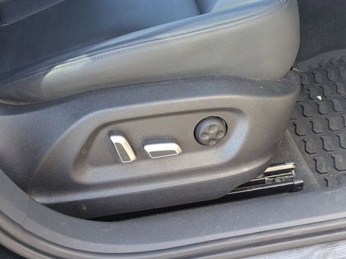 Used 2016 Audi Q3 2.0T Premium Plus image 34