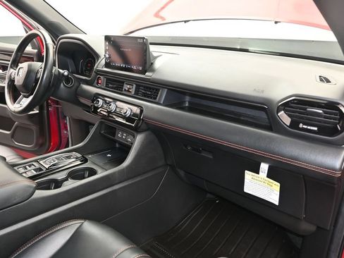 Certified 2025 Honda Pilot TrailSport image 26