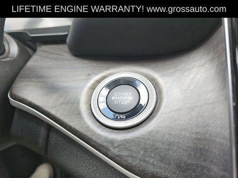 Used 2023 Jeep Grand Cherokee Limited w/ Luxury Tech Group II AWD/4WD image 20