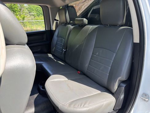 Used 2015 RAM 5500 Tradesman w/ Ambulance Prep Group RWD image 24