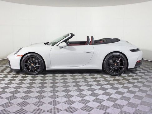 Used 2026 Porsche 911 Carrera image 2