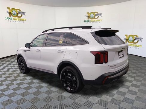 Used 2025 Kia Sorento SX image 7