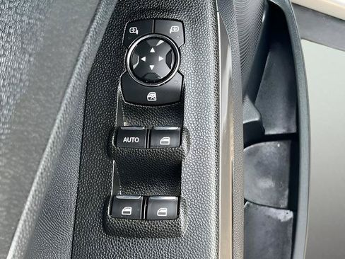 Used 2020 Ford EcoSport SE FWD image 13