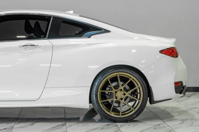 Used 2019 INFINITI Q60 3.0t Luxe RWD image 19