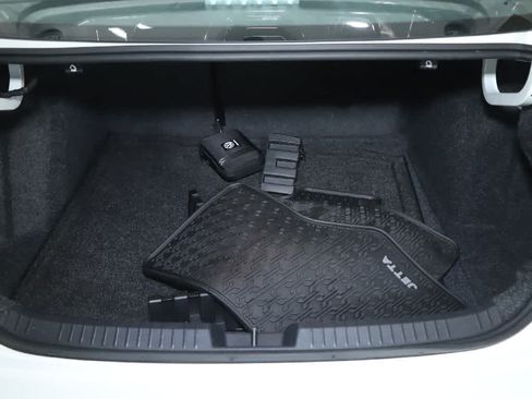 Certified 2024 Volkswagen Jetta Sport FWD image 29