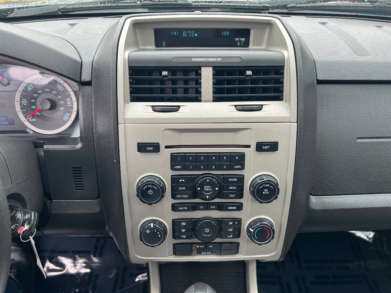 Used 2010 Ford Escape XLT FWD image 35