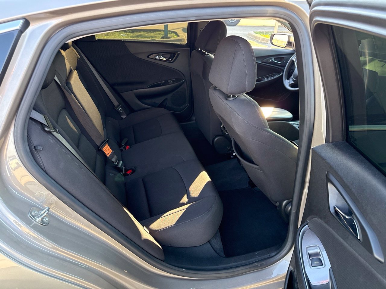 Used 2023 Chevrolet Malibu LT FWD image 12