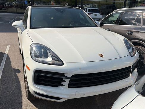 Used 2020 Porsche Cayenne AWD/4WD image 3