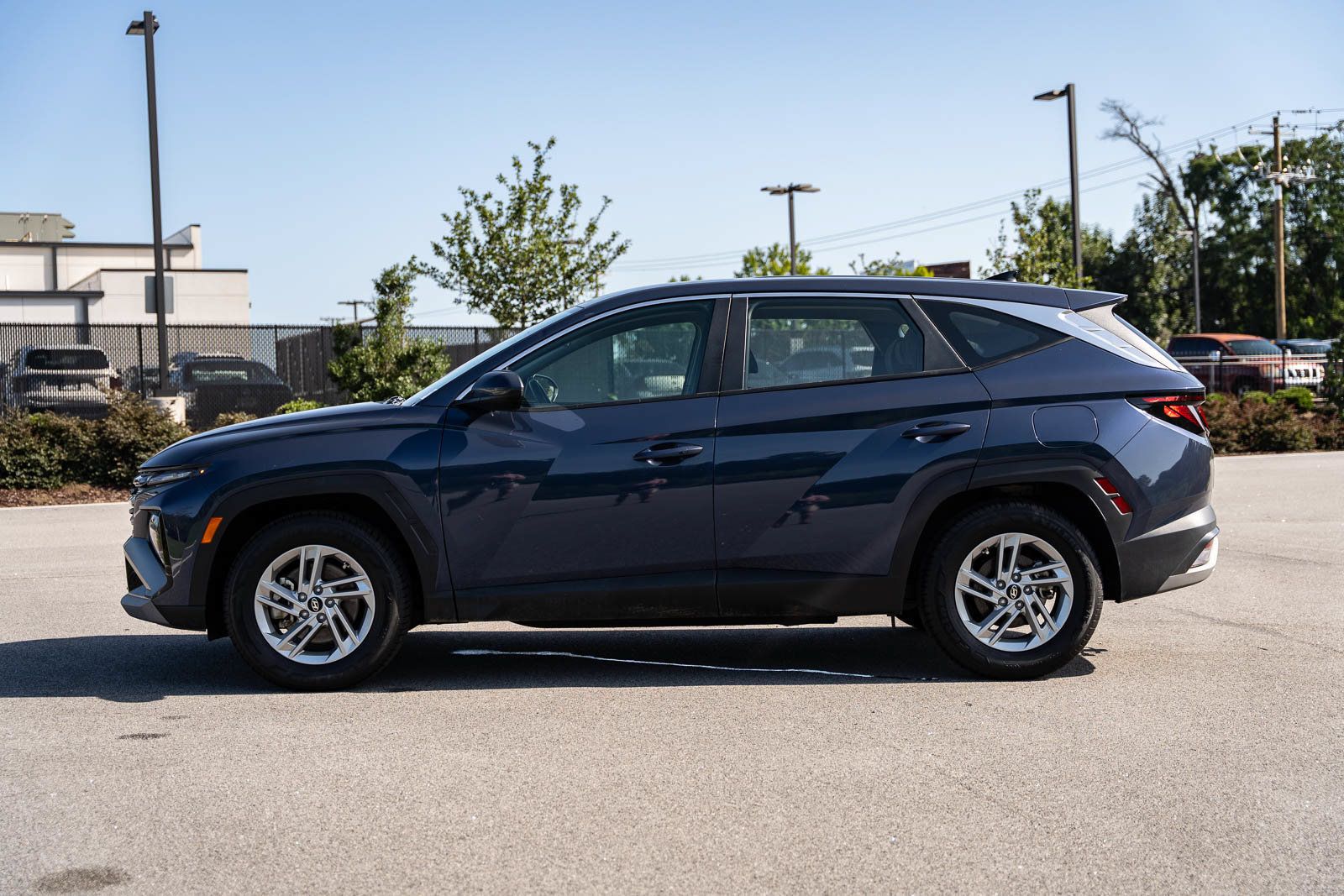 Used 2025 Hyundai Tucson SE FWD image 4
