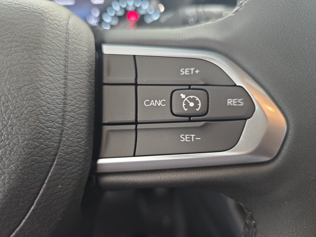 New 2026 Jeep Compass Latitude AWD/4WD image 18