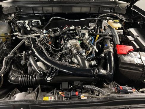 Certified 2022 Ford Bronco Outer Banks w/ Sasquatch Package AWD/4WD image 38