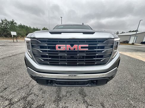 Used 2024 GMC Sierra 1500 Pro w/ Pro Value Package image 30