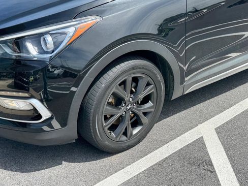 Used 2018 Hyundai Santa Fe Sport w/ Cargo Package image 5