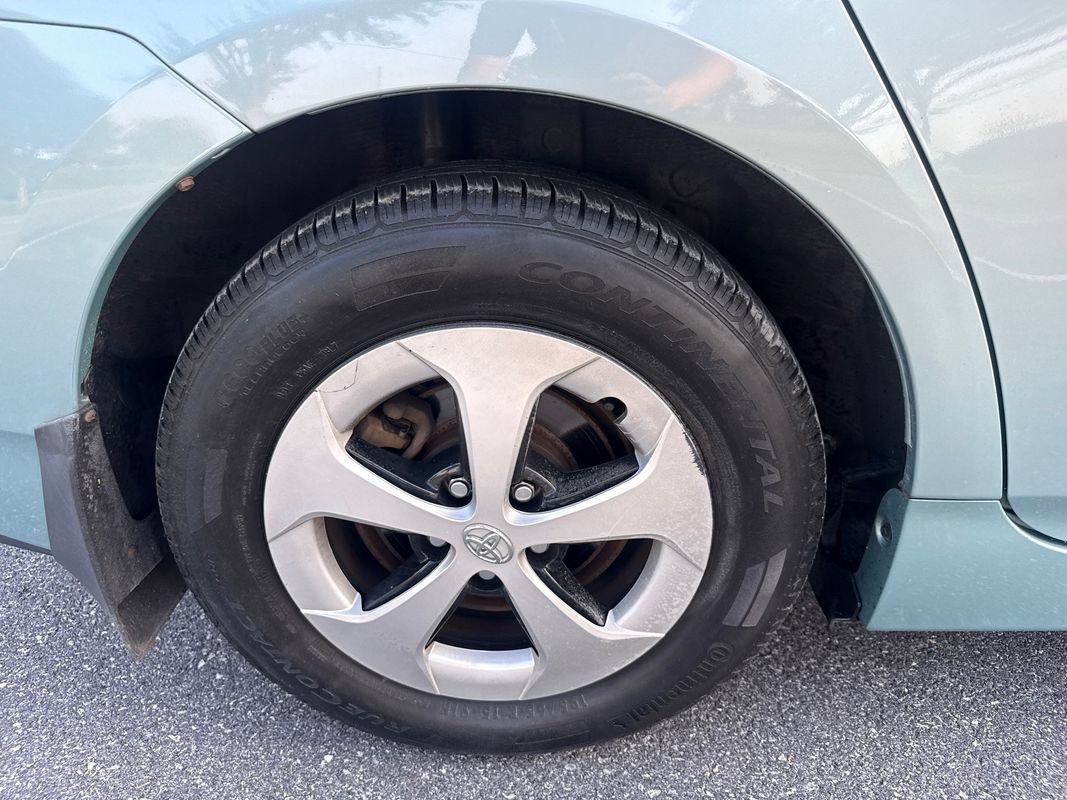 Used 2013 Toyota Prius Two FWD image 32