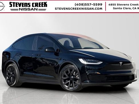 Used 2023 Tesla Model X Standard Range image 1