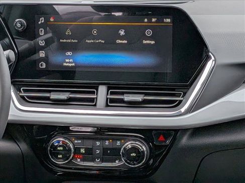 New 2026 Chevrolet Trax LT w/ Sunroof Package image 11