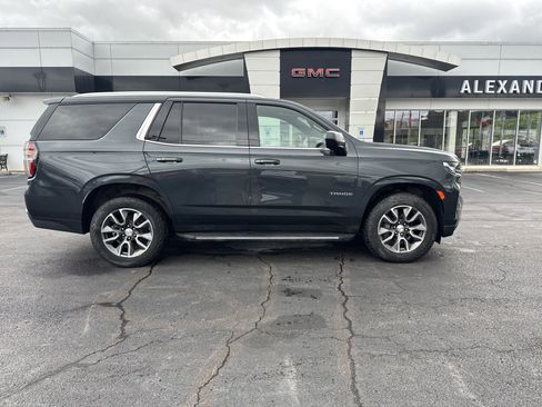 Used 2022 Chevrolet Tahoe LS AWD/4WD image 2
