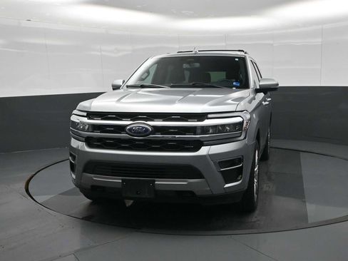 Used 2023 Ford Expedition Limited AWD/4WD image 3