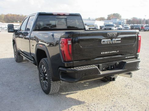New 2026 GMC Sierra 2500 Denali Ultimate image 9