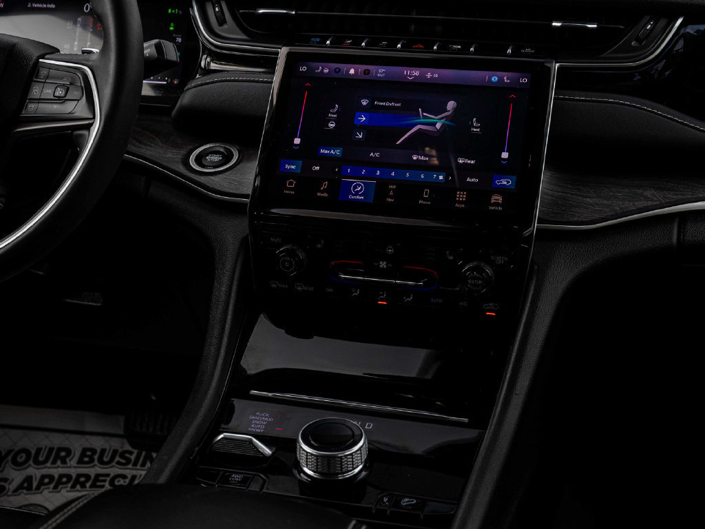 Used 2023 Jeep Grand Cherokee 4WD 4xe image 25