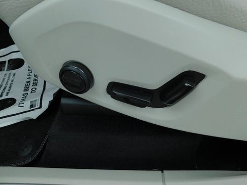 Used 2024 Volvo XC90 B6 Plus w/ Protection Package Premier image 25