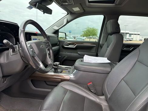 Used 2022 Chevrolet Silverado 1500 LT Trail Boss w/ Convenience Package II image 10