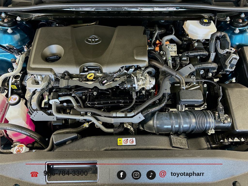 Used 2025 Toyota Camry SE w/ Convenience Package FWD image 28