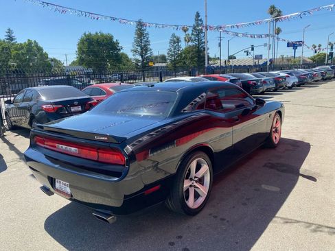 Used 2010 Dodge Challenger SRT8 w/ SRT Option Group II image 4