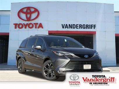 New 2025 Toyota Sienna Platinum