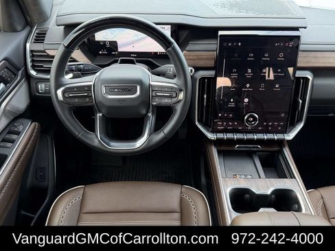 New 2026 GMC Acadia Denali Ultimate w/ LPO, Floor Liner Package AWD/4WD image 11