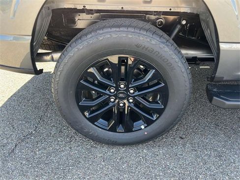 New 2025 Ford F150 Lariat w/ Equipment Group 502A High image 11