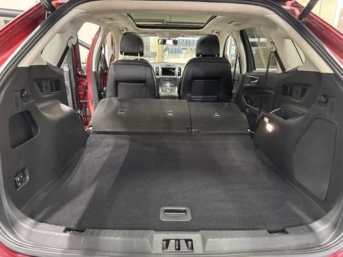 Used 2018 Ford Edge Titanium w/ Equipment Group 301A image 29