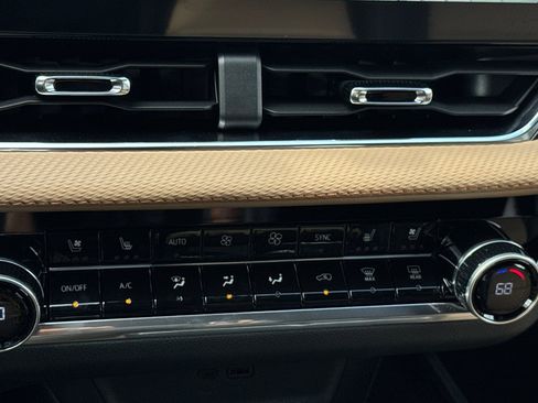 New 2026 Chevrolet Equinox ACTIV w/ Convenience Package III image 21