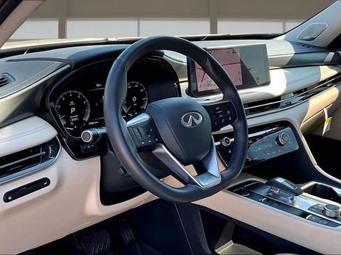Used 2025 INFINITI QX60 Luxe AWD/4WD image 14