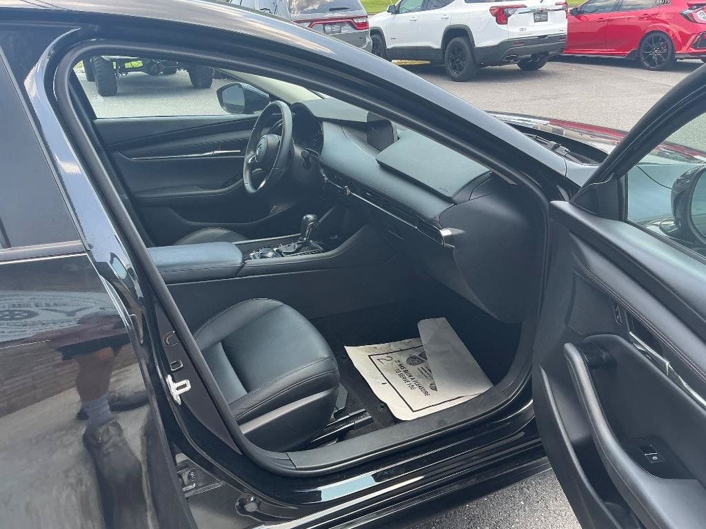Used 2025 MAZDA MAZDA3 s FWD image 10