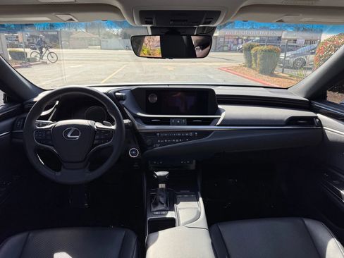 Used 2020 Lexus ES 300h w/ Premium Package image 19