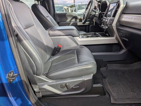 Used 2022 Ford F250 Lariat w/ Chrome Package image 32