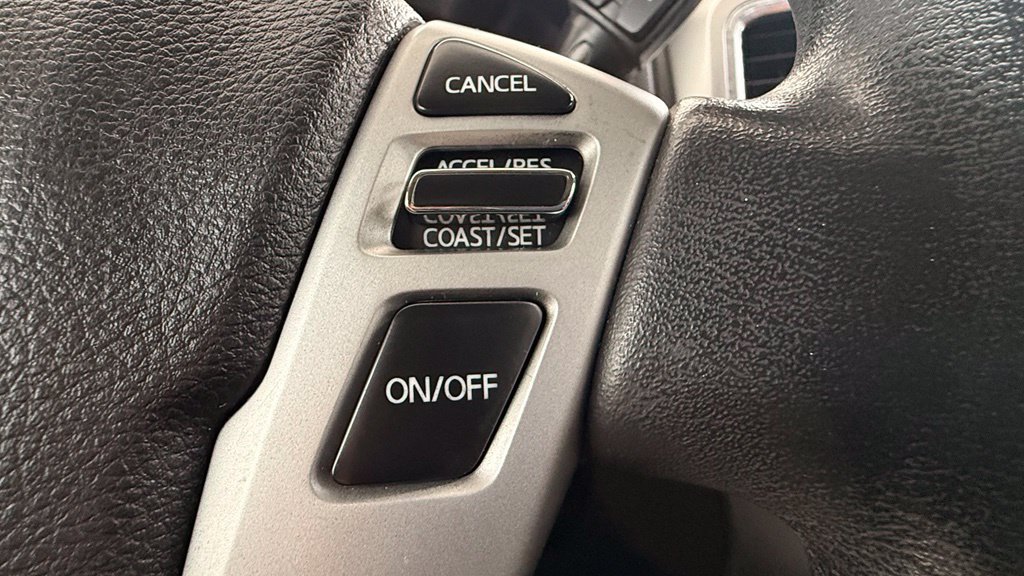 Used 2017 Nissan Titan SV RWD image 30