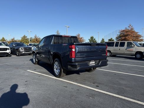Used 2022 Chevrolet Silverado 1500 Custom image 5