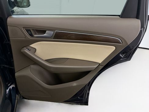 Used 2017 Audi Q5 2.0T Premium image 32