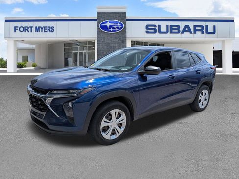 Used 2024 Chevrolet Trax LS w/ Driver Confidence Package FWD image 8