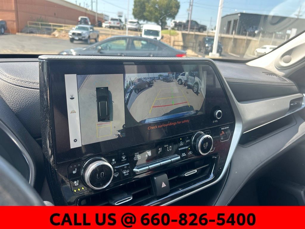 Used 2023 Toyota Highlander Platinum AWD/4WD image 16
